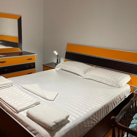 City Center Apartment Galeria Tiran Dış mekan fotoğraf